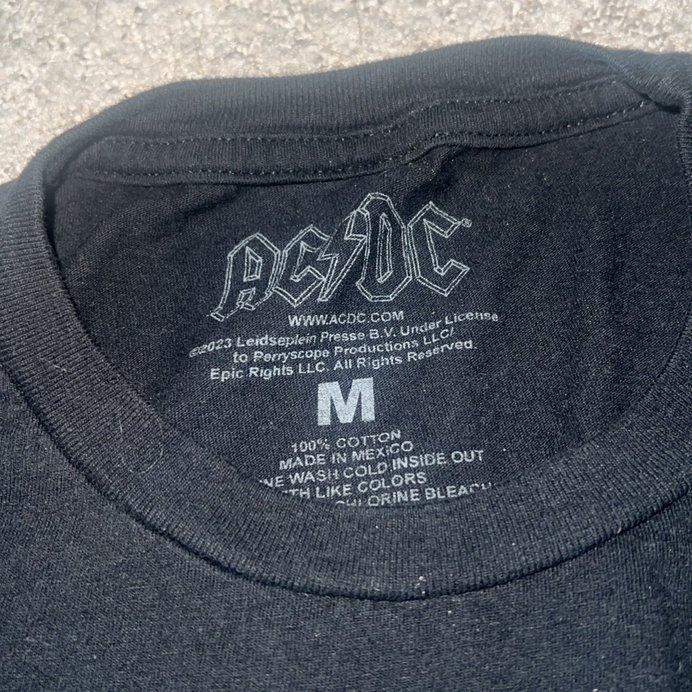 ACDC BLACK GLITTER GRAPHIC TEE - Picture 3 of 3